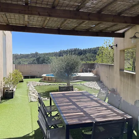 Le De La Bade Holiday home