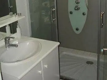 Le De La Bade Holiday home
